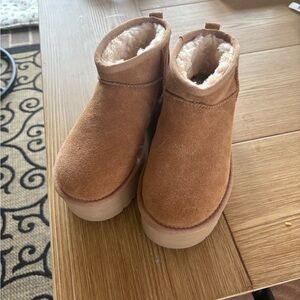 Cozy Tan Kids Boots